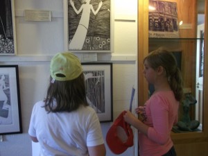 Looking at pictures by Hannah Frank